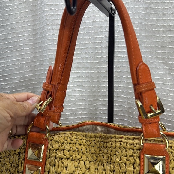 (P4) MICHAEL Michael Kors
Santori raffia and leather basket bag in beige/orange - Picture 7 of 14